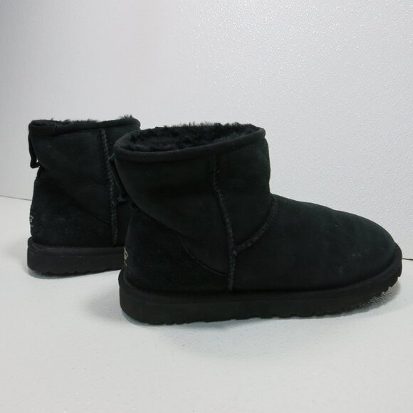 UGG Australia Classic Mini Black Boot 5854 Insulated Women's Footwear Shoes Sz 9 - Picture 4 of 6